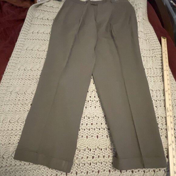 NWT J Ferrar Pleated Dress Pants Slacks Trousers Cuffed Men’s Size 36 X 30 Brown - Picture 16 of 16
